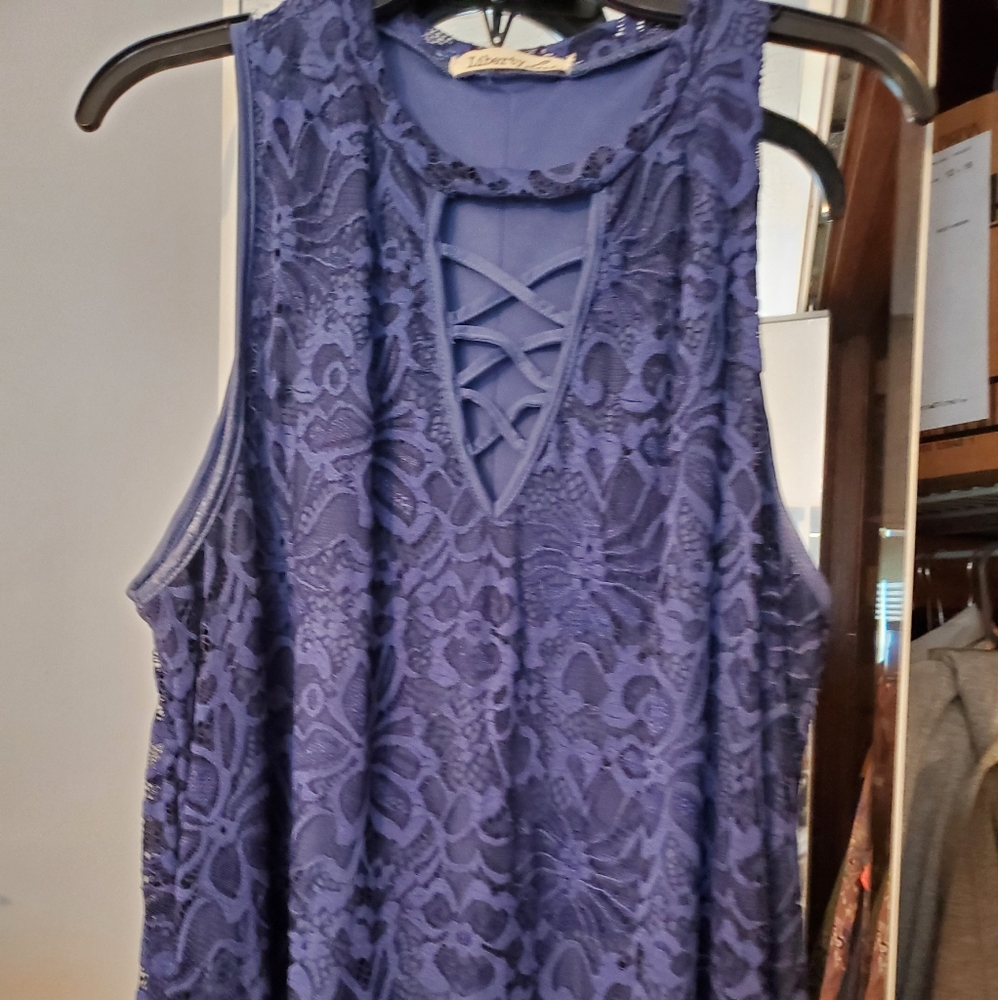 EUC lacy dress